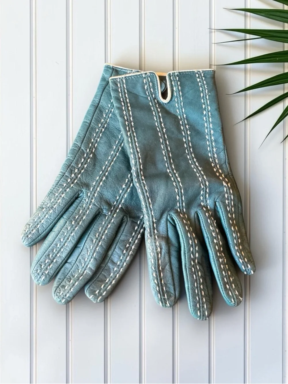 Merona Teal Blue Faux Leather Gloves White Contrast Stitching S/M